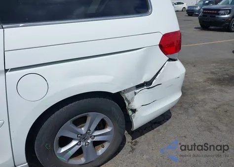 2008 Honda Odyssey Touring z USA, uszkodzony, nr VIN 5FNRL38908B064376